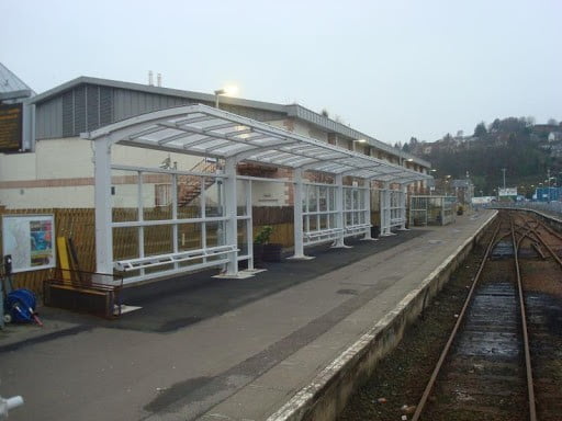 Manufacturer of Platform Shelter